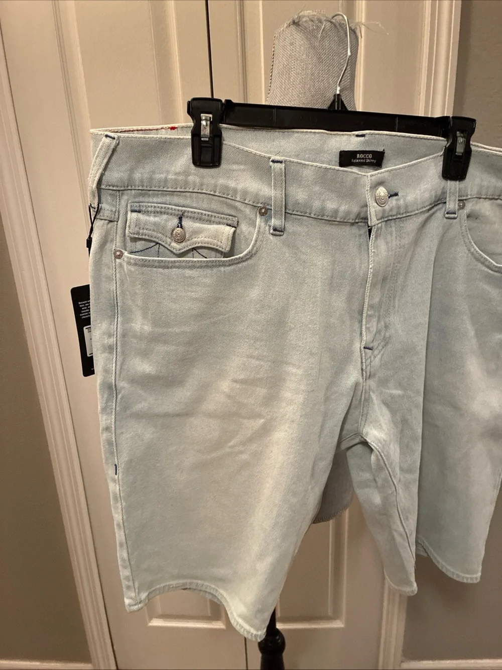 True religion mens Rocco’s relax skinny shorts size 42